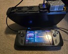 Un ASUS ROG Ally X collegato a una grande batteria per eBike utilizzando un convertitore step-down di tensione fai-da-te, dimostrando una mod di alimentazione estesa di successo. (Fonte immagine: DoggoLord27 via r/ROGAlly)
