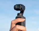 Immagine di marketing di DJI Osmo Pocket 4 (migliorata).