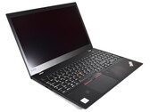 Recensione del Laptop Lenovo ThinkPad P15s Gen 1: workstation ultraportatile con uno schermo 4K molto luminoso.