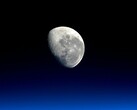 Un'immagine che raffigura la Luna.