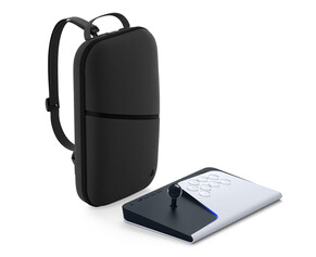 È inclusa un'elegante custodia da trasporto, che protegge la leva del joystick (fonte: Sony)