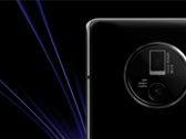 In dettaglio la fotocamera posteriore (Image Source: The Verge)