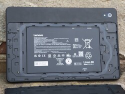 Il ThinkTab X11 è dotato di una batteria rimovibile