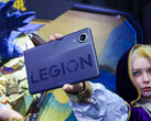 Sembra che il tablet sia in grado di eseguire senza problemi i giochi per dispositivi mobili. Nella foto: un'immagine del tablet scattata durante l'esposizione ChinaJoy.