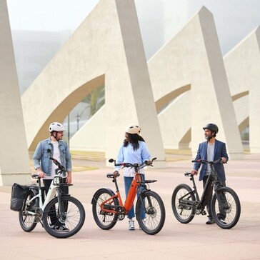 La e-bike Momentum Vida E+ è disponibile nei colori nero abisso, mountain air e caramello cannella (Fonte: Momentum)