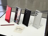 Il Galaxy S22 Ultra dovrebbe essere affiancato dal Galaxy S22 e dal Galaxy S22 Plus nel febbraio 2022. (Fonte: LetsGoDigital)