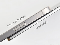 Vivo X Fold5 sembra avere uno spessore di circa 9,2 mm quando è chiuso. (Fonte: Vivo)