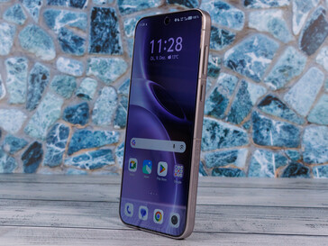 Il miglior smartphone del 2025 in termini di fotocamera proviene da Vivo. (Fonte: Daniel Schmidt)