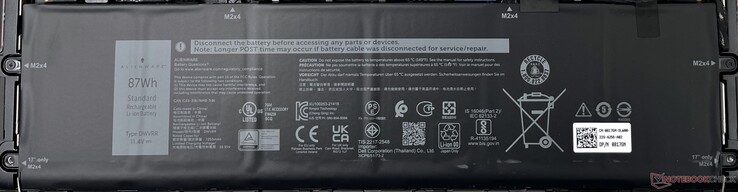 L'Alienware x15 R2 continua ad avere una batteria da 87 WHr come il suo predecessore