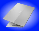 Il ThinkBook 14x è più leggero della maggior parte dei portatili, con un peso ufficiale di 990 g, compresa la batteria da 54,7 Wh.