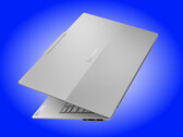 Il ThinkBook 14x è più leggero della maggior parte dei portatili, con un peso ufficiale di 990 g, compresa la batteria da 54,7 Wh.