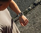 La versione 6.17 del software è ora disponibile per gli smartwatch Forerunner 570 (nella foto) e Foreruuner 970. (Fonte: Garmin)