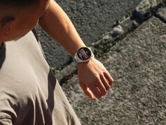 La versione 6.17 del software è ora disponibile per gli smartwatch Forerunner 570 (nella foto) e Foreruuner 970. (Fonte: Garmin)
