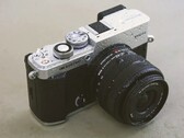 La OM Pen trae ispirazione dal design della Olympus Pen del 1959.