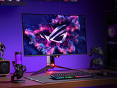 Il ROG Swift OLED PG32UCDMR assomiglia molto al modello PG32UCDM, quest'ultimo raffigurato. (Fonte: Asus)