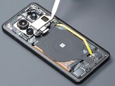 Il primo teardown dello Xiaomi 14 Ultra fornisce anche alcuni test della fotocamera e risultati di misurazione dell'hardware dell'ammiraglia. (Immagine: WekiHome)