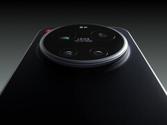 Xiaomi vende il Leica Leitzphone solo in nero e argento.