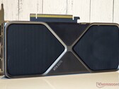I 24 GB di VRAM della RTX 5090 mobile possono aiutarla a superare la RTX 5070 desktop a risoluzioni e impostazioni grafiche più elevate (fonte: Notebookcheck)