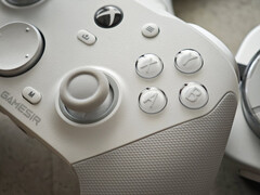 Il GameSir G7 Pro nella sua finitura Mech White. (Fonte: Paraph)