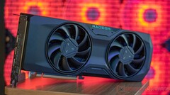Sono emerse online nuove informazioni sulle GPU RDNA 5 di nuova generazione di AMD (nella foto: Radeon RX 7900 XTX; fonte immagine: Notebookcheck)