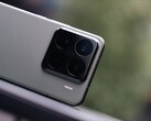 I modelli Xiaomi 16 Pro sembrano destinati a ricevere nuove fotocamere selfie da 50 MP. (Fonte immagine: Lee Qi)