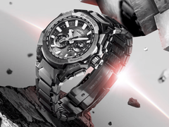 Casio MTG-B4000BD-1AJF nell'immagine promozionale.