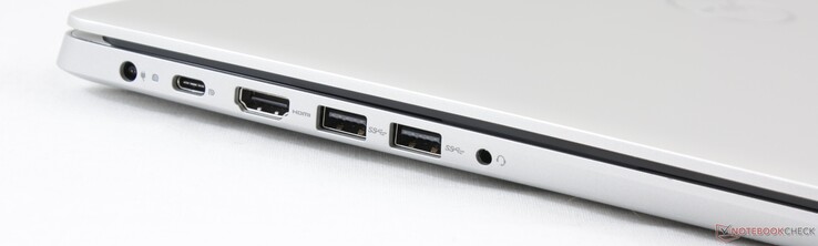 A sinistra: adattatore AC, USB 3.1 Type-C Gen. 1 with DP/Power Delivery, HDMI 1.4a, 2x USB 3.1 Gen. 1 Type-A, 3.5 mm combo audio