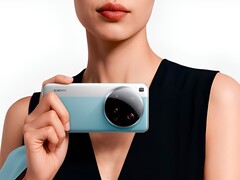 Secondo quanto riferito, il seguito dello Xiaomi 15 Ultra (nella foto) sarà dotato di una vera fotocamera con zoom continuo e un sensore da 200 MP. (Fonte: Xiaomi)