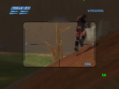 Multiplayer online di Halo Combat Evolved in esecuzione su un Anbernic RG35XX H in una partita su Blood Gulch con 23 giocatori.