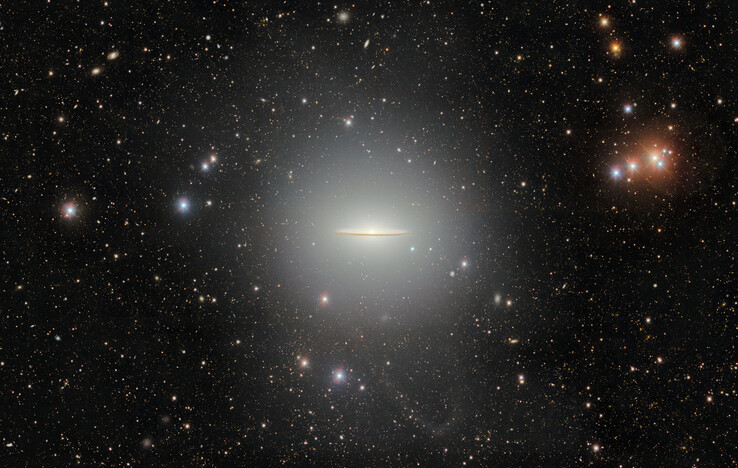 Una nuova immagine che mostra il Sombrero Galaxy e un flusso stellare.