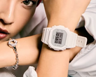Nella foto: il nuovo Casio G-Shock DW-5600WW-7PR al polso di Kyoka.