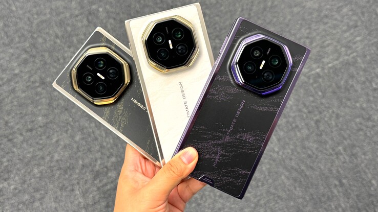 L’Huawei Mate XT2 è disponibile in tre colori e con una capacità di archiviazione fino a 2 TB.