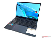 Recensione del portatile Asus Zenbook S 13 OLED: Il subnotebook convince con il veloce AMD Ryzen 7 6800U