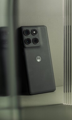 Il Motorola Edge 2025 potrebbe essere disponibile in un unico colore. (Fonte: Evan Blass)