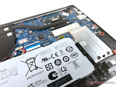 Uno slot SSD libero (coperto)