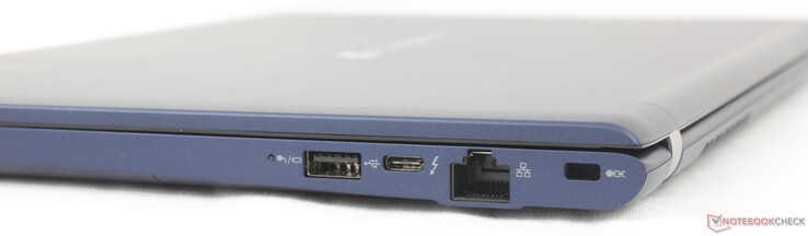 A destra: USB-A 3.2 Gen. 1, USB-C Thunderbolt 4 con DisplayPort + Power Delivery, RJ-45 (1 Gbps), Kensington Lock