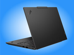 Lenovo vende il ThinkPad E14 Gen 8 esclusivamente nel colore Eclipse Black in tutto il Nord America.