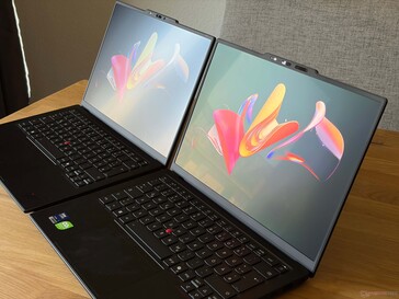 IPS (a sinistra) vs. OLED (a destra)