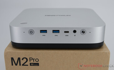 Minisforum M2 Pro - Connettori del pannello frontale