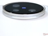 La fotocamera Zeiss del successore Vivo X200 Ultra nel 2026 sarà la prima e l'unica con un gruppo doppio da 200 megapixel. (Fonte: Notebookcheck)