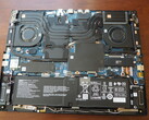Componenti interni di Acer Predator Helios Neo 16S AI. (Fonte: Notebookcheck)