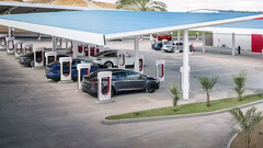 Le nuove sanzioni per il risparmio di carburante favoriscono gli EV (immagine: Tesla)