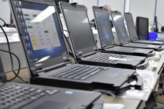 Toughbook appena assemblati in fase di test