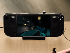 Il bundle Return of the Immersive Sim scadrà il 26 novembre 2025. Nella foto: Steam Deck con Fallen Aces. (Fonte: Valve - modifica)