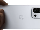 Il OnePlus 13s, uno smartphone compatto di punta. (Fonte: OnePlus)