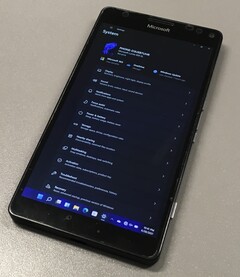 Il Lumia 950 XL con Windows 11. (Fonte: Gustave Monce)