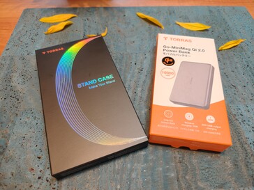 La confezione dei gadget Torras è piuttosto discreta.