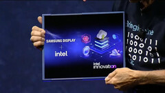 Il primo schermo per PC arrotolabile di Samsung (immagine: Intel/YouTube)