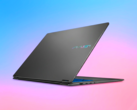 Il nuovo 2-in1 Prestige N16 Flip AI+ di MSI.