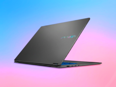 Il nuovo 2-in1 Prestige N16 Flip AI+ di MSI.